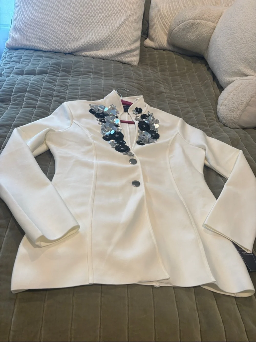 Karen Millen White Embellished Floral Appliqué Jacket - Picture 13 of 16